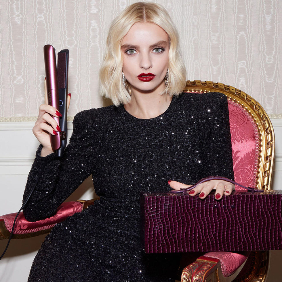 ghd Cherry Chic Collection – Styler ghd Gold® Édition Cerise + Coffret Luxe